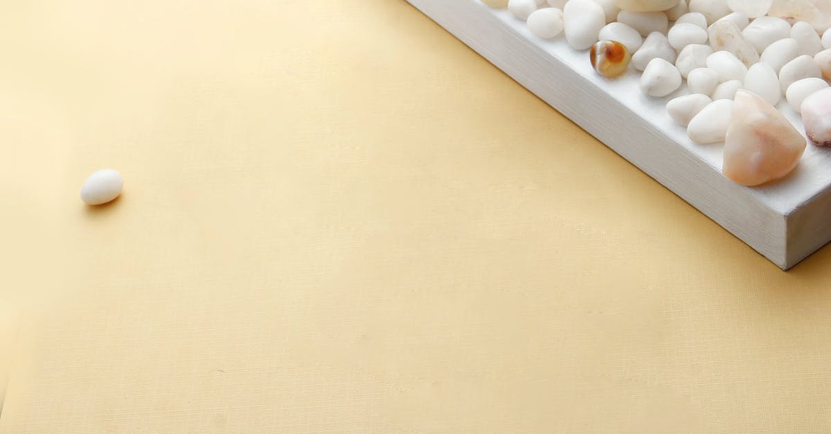 Advice on getting discounts in Paris for 15 year old (and 50 year old) [closed] - White and Brown Egg on Tray
