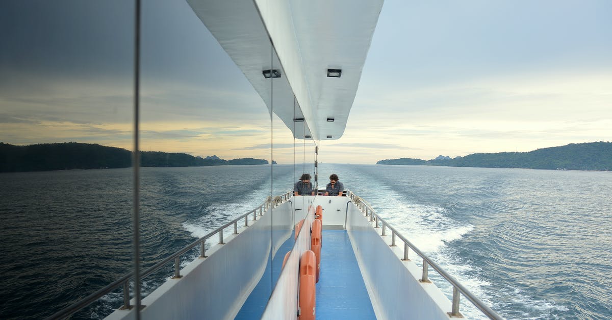 Affordable yacht holiday around Cook Islands / Pacific Islands - Person Sitting on Boat