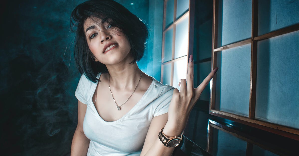 Airbnb alternative that doesn't require ID verification - Cool female showing V sign Airbnb alternative that doesn't require ID verification - Cool female showing V sign