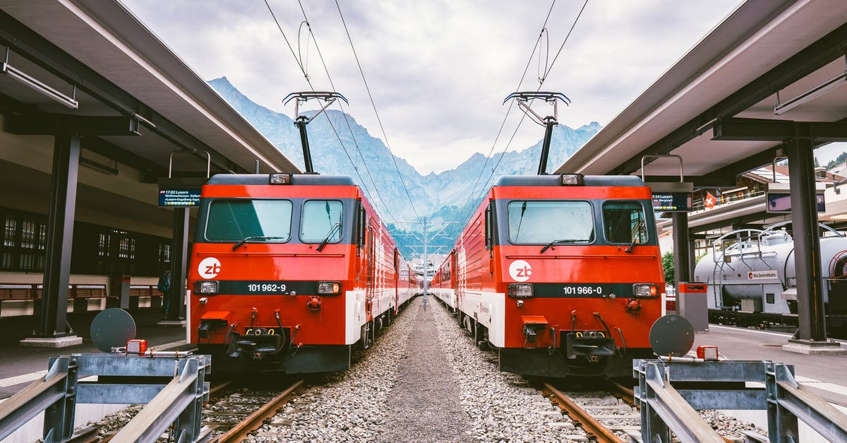 Are 5 minutes enough to switch trains at the Basel SBB train station? - Photo of Two Red Trains Are 5 minutes enough to switch trains at the Basel SBB train station? - Photo of Two Red Trains
