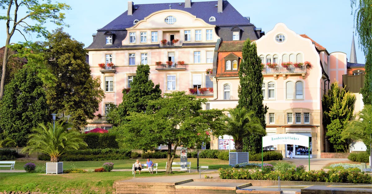Are there any guest houses close to the Buddha Park in Vientiane, Laos? - Garden in Front of Mansion Are there any guest houses close to the Buddha Park in Vientiane, Laos? - Garden in Front of Mansion