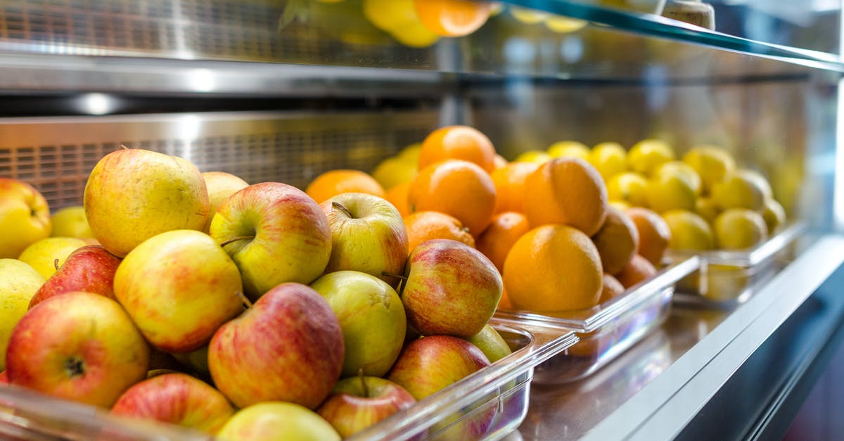 Bread, breakfast bar or canned food are allowed to be brought into australia? [closed] - Selective Focus Photography of Apple Fruits