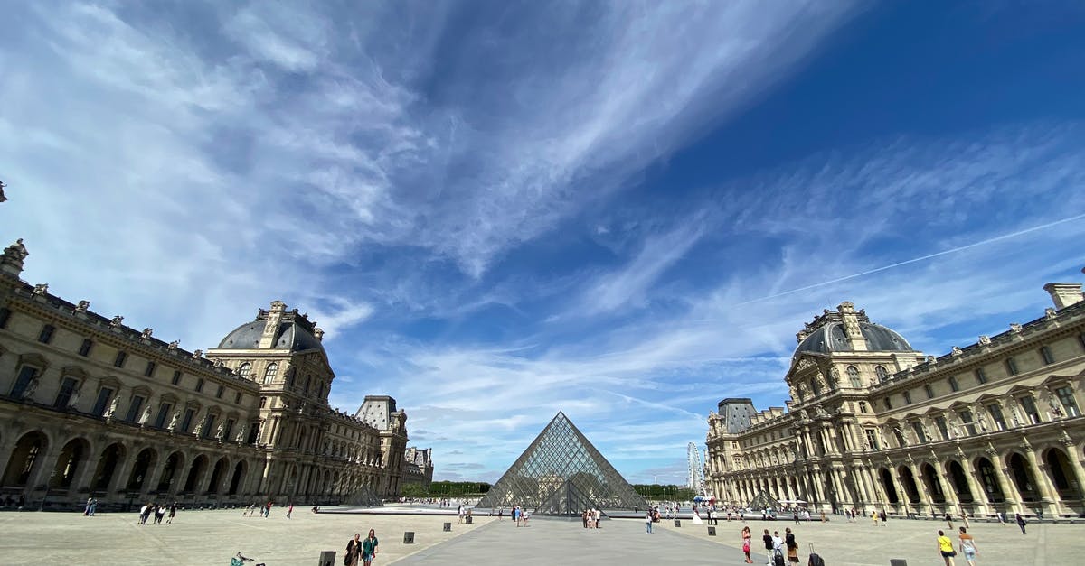 Bus 42 in Paris - Wide Angle View on the Louvre Museum in ParisĀ Bus 42 in Paris - Wide Angle View on the Louvre Museum in ParisĀ