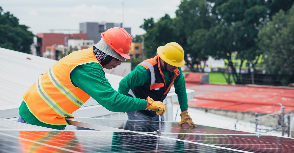 Business/services reviews site for Colombia - Solar Technicians Installing Solar Panels Business/services reviews site for Colombia - Solar Technicians Installing Solar Panels