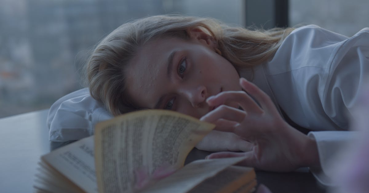 Buy Lonely Planet guides in Istanbul - Free stock photo of beautiful, blonde, book Buy Lonely Planet guides in Istanbul - Free stock photo of beautiful, blonde, book