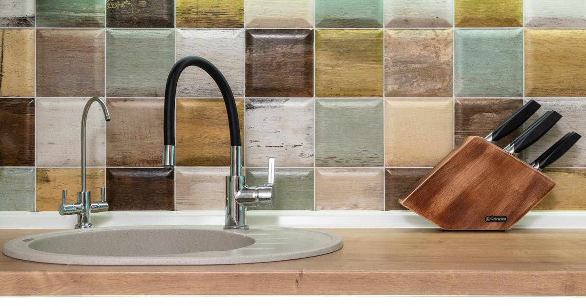 Can a student visa holder in New Zealand apply for a visitor visa to Australia while still in New Zealand? - Kitchen round sink near knife holder against tiled wall Can a student visa holder in New Zealand apply for a visitor visa to Australia while still in New Zealand? - Kitchen round sink near knife holder against tiled wall