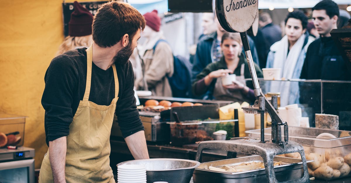 Can customers really request a return of restaurant food in the USA? - Man Standing in Front of Bowl and Looking Towards Left Can customers really request a return of restaurant food in the USA? - Man Standing in Front of Bowl and Looking Towards Left