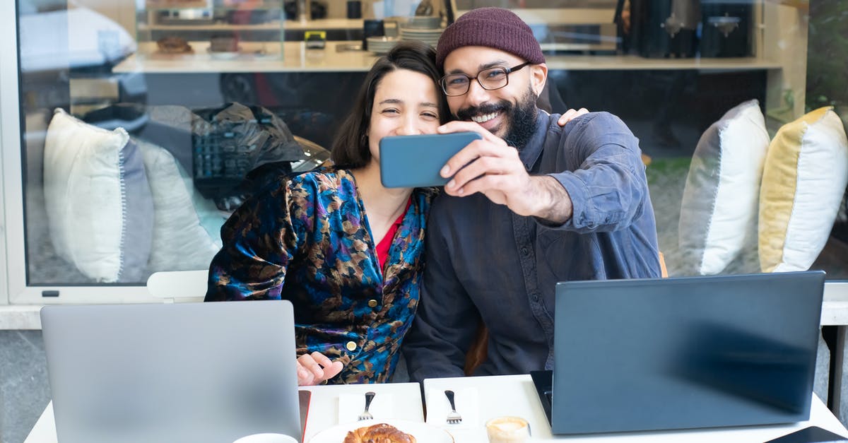 Can customers really request a return of restaurant food in the USA? - A Man and a Woman Taking Selfie Photo Can customers really request a return of restaurant food in the USA? - A Man and a Woman Taking Selfie Photo