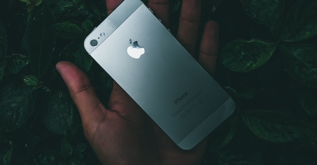 Can I bring a brand new, package iPhone into Costa Rica for another person? - Iphone 5 on Person's Palm Can I bring a brand new, package iPhone into Costa Rica for another person? - Iphone 5 on Person's Palm