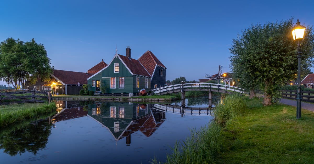Can I bring old Dutch cheese to Canada? - Brown and White House Beside Body of Water Can I bring old Dutch cheese to Canada? - Brown and White House Beside Body of Water