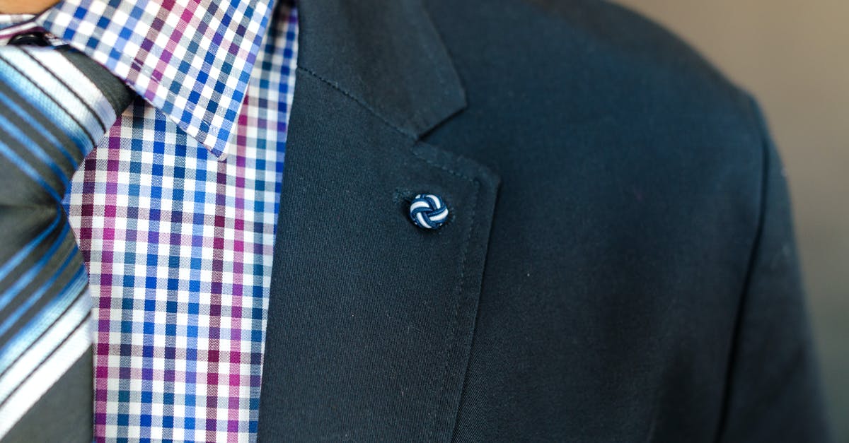 Can you look for a job in the UK without a visa? - Closeup Photo of Man in Black Suit Jacket Can you look for a job in the UK without a visa? - Closeup Photo of Man in Black Suit Jacket