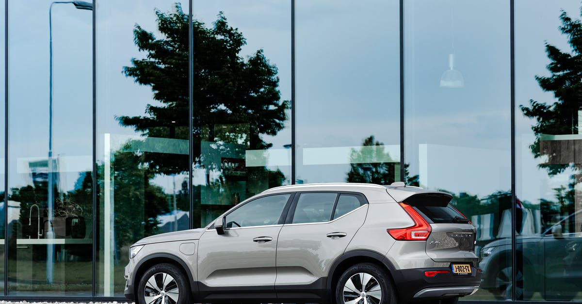 Car rental in Scotland - Volvo XC 30 promo