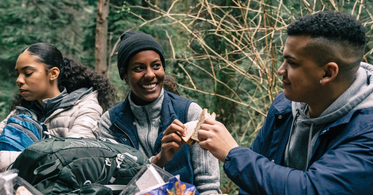Do I have to declare my fruits flying into the EU? - Man and Woman Having Fun while Eating Sandwiches Do I have to declare my fruits flying into the EU? - Man and Woman Having Fun while Eating Sandwiches