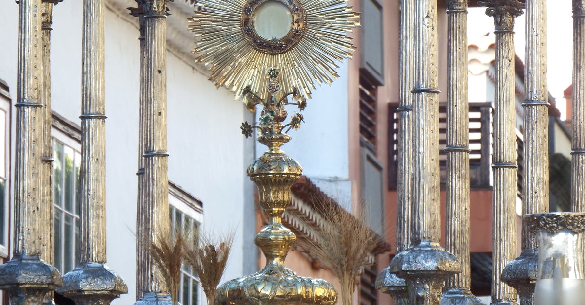 Do I need a visa to visit to Spain with my Spanish wife as a non-EU citizen? - Adorned sun shaped ostensory during Christian procession Do I need a visa to visit to Spain with my Spanish wife as a non-EU citizen? - Adorned sun shaped ostensory during Christian procession