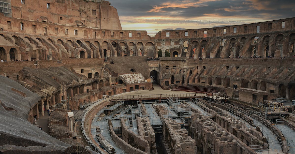 Do I need to book in advance to see attractions in Italy in October? - Free stock photo of amphitheater, ancient, arch Do I need to book in advance to see attractions in Italy in October? - Free stock photo of amphitheater, ancient, arch