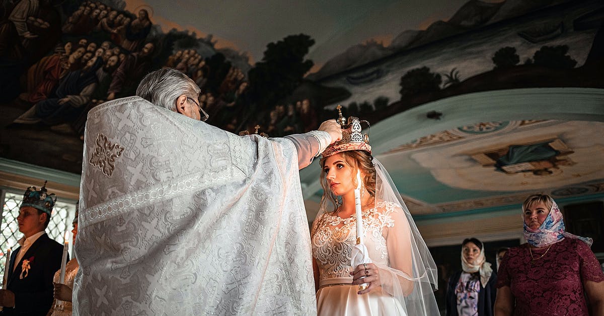 Do major celebrities who perform on cruises stay on the cruise? - Priest performing wedding ceremony in church Do major celebrities who perform on cruises stay on the cruise? - Priest performing wedding ceremony in church
