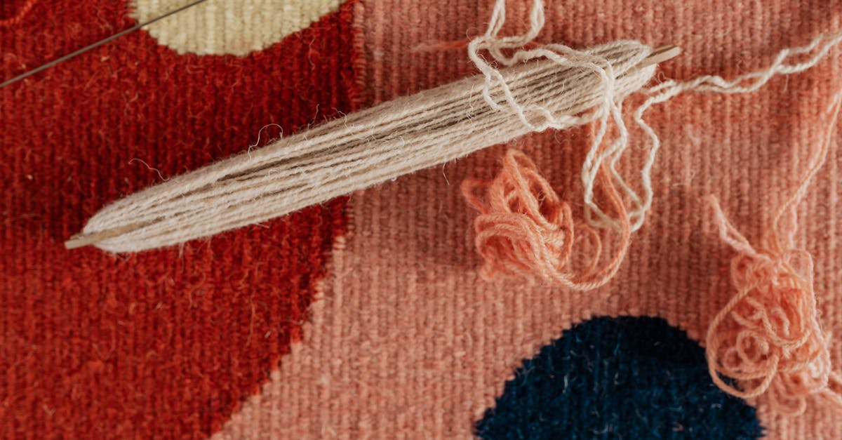 Do we have to expect a queue for the shuttle from Watford Junction to Harry Potter Studio? - Unfinished handmade carpet during creation process