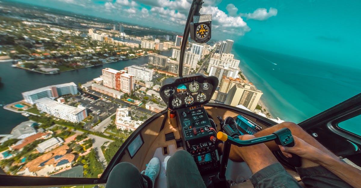 Easiest city to fly in to south-west USA? - Point of View of a Person Riding a Helicopter Easiest city to fly in to south-west USA? - Point of View of a Person Riding a Helicopter