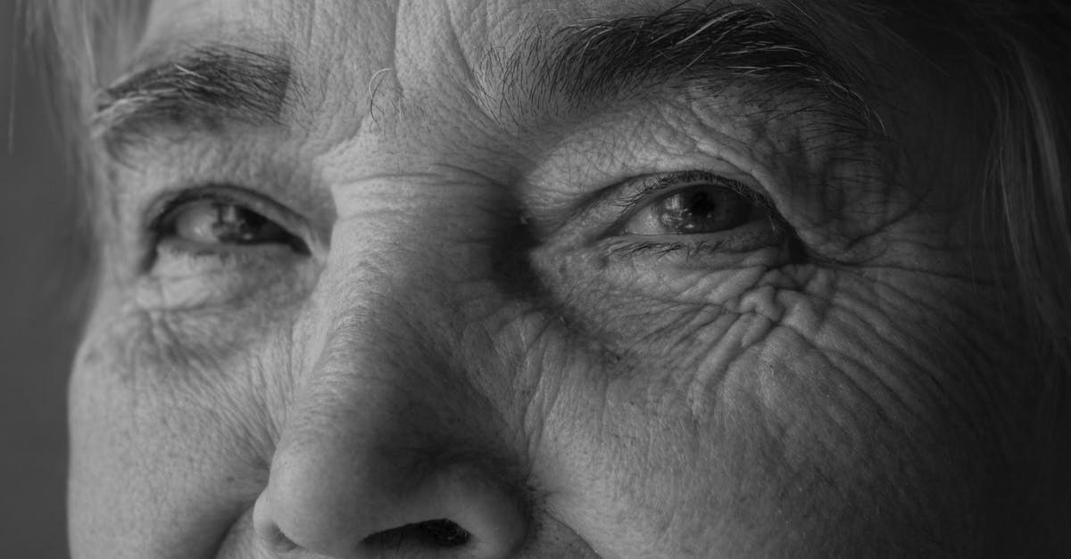 Facilities around the Loony Dook - Wrinkles Around the Eyes in Macro Photography