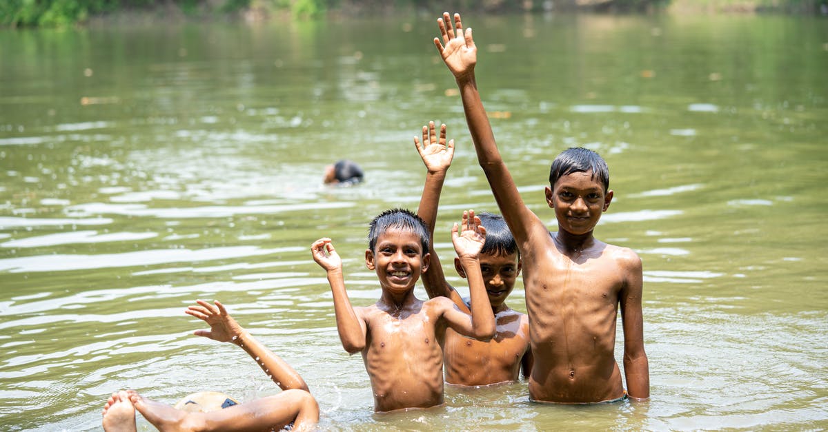 Family travel in Thailand - is it safe, can we improvise? - playing in the water with one spilled child Family travel in Thailand - is it safe, can we improvise? - playing in the water with one spilled child