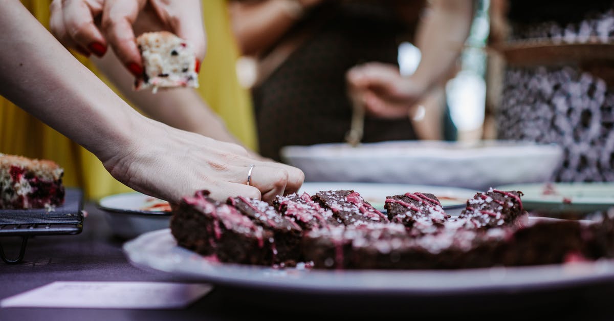 Getting around Les Arcs when the lifts are closed - Free stock photo of adult, baking, cake Getting around Les Arcs when the lifts are closed - Free stock photo of adult, baking, cake