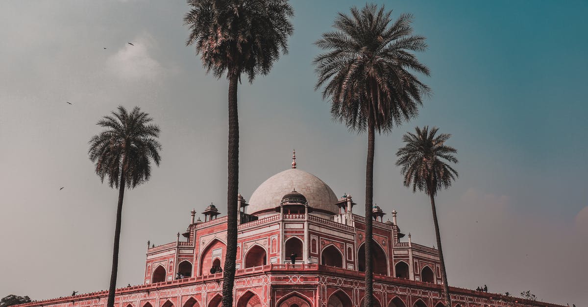 Getting from Delhi Airport to Delhi Cantt - Facade of old temple with tomb of Humayun in Delhi Getting from Delhi Airport to Delhi Cantt - Facade of old temple with tomb of Humayun in Delhi