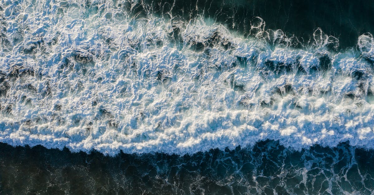 Getting to the sea from Oxford - Blue and White Fur Textile Getting to the sea from Oxford - Blue and White Fur Textile