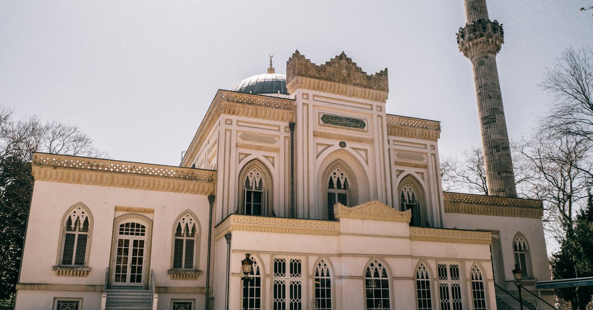 Historical airfare prices to understand which month has the lowest airfare - Beige Concrete Building Under the Sky Historical airfare prices to understand which month has the lowest airfare - Beige Concrete Building Under the Sky