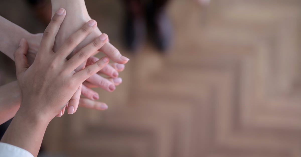 How can I get the best deal from DeutscheBahn when travelling to other countries in Europe from Frankfurt? - Crop group stacking hands together How can I get the best deal from DeutscheBahn when travelling to other countries in Europe from Frankfurt? - Crop group stacking hands together