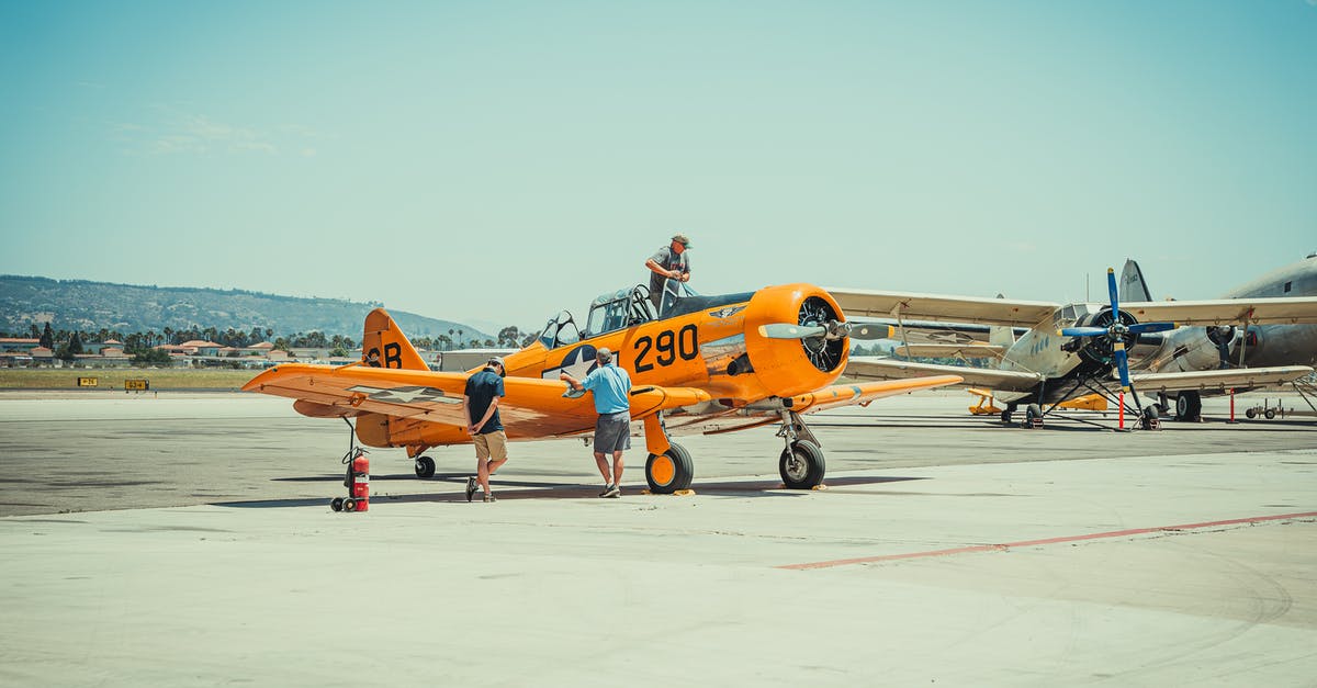 How can I withdraw RMBs at Hong Kong airport (HKG)? - Yellow and Black Helicopter on White Sand How can I withdraw RMBs at Hong Kong airport (HKG)? - Yellow and Black Helicopter on White Sand