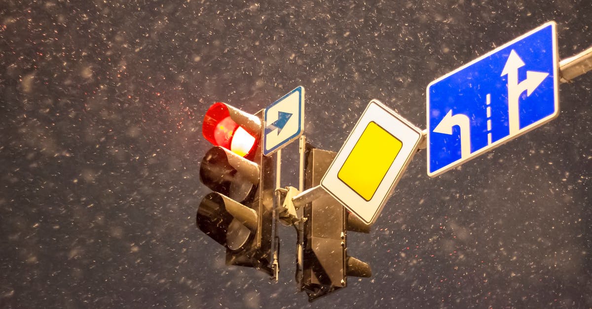How do you use Berlin crosswalk signal boxes? - Blue and White Arrow Sign How do you use Berlin crosswalk signal boxes? - Blue and White Arrow Sign