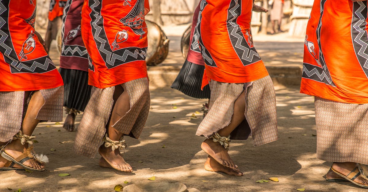 How long before a flight can I show up in the AA Admirals Club? - Barefoot Legs of African Women Dancing Ceremonial Dance How long before a flight can I show up in the AA Admirals Club? - Barefoot Legs of African Women Dancing Ceremonial Dance