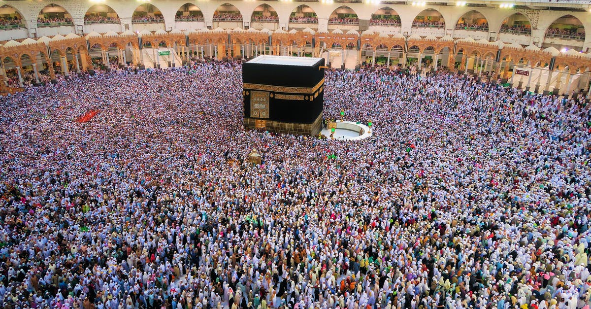How safe is it for "Western" Muslims to participlate in the Hajj and visit Mecca? - Photo Of People Gathered At Kaaba, Mecca, Saudi Arabia How safe is it for "Western" Muslims to participlate in the Hajj and visit Mecca? - Photo Of People Gathered At Kaaba, Mecca, Saudi Arabia