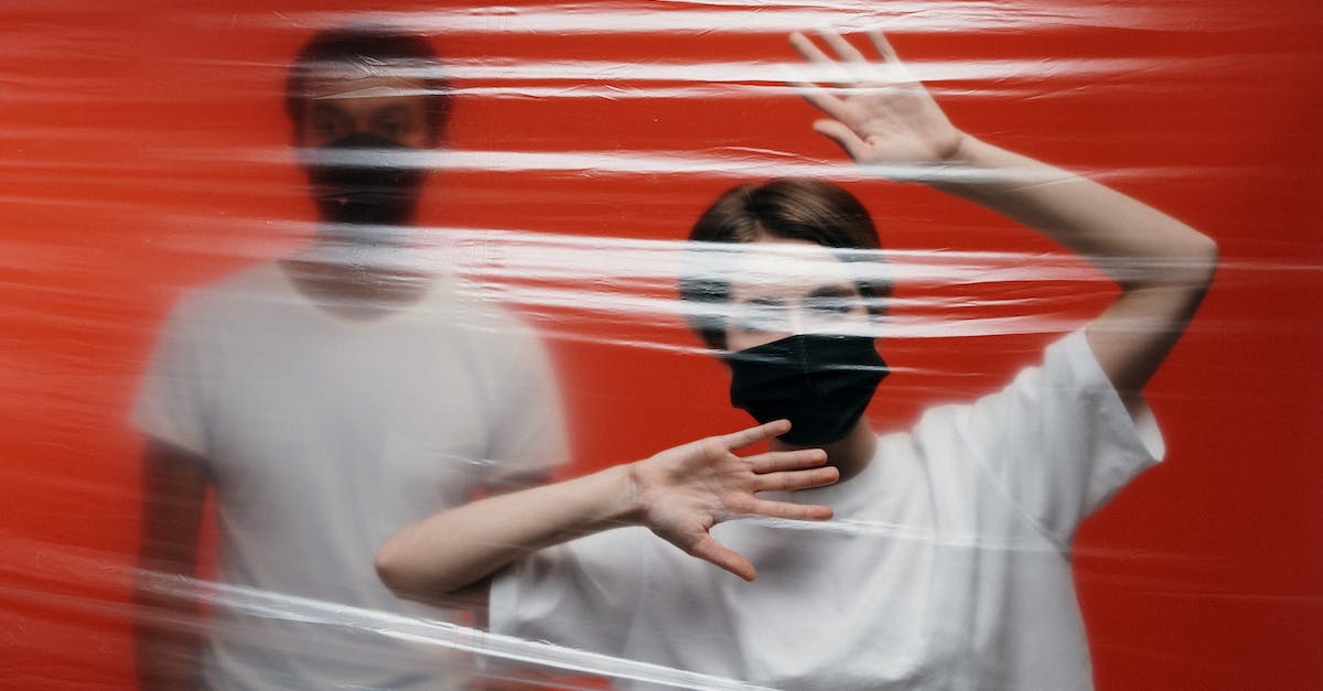 How to avoid getting motion sickness? - Two People Being Isolated How to avoid getting motion sickness? - Two People Being Isolated