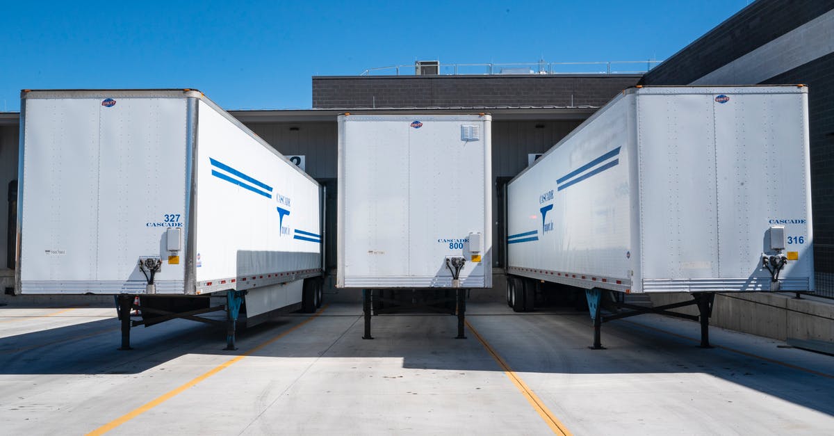 How to travel with large amounts of cash? - Three White Enclosed Trailers How to travel with large amounts of cash? - Three White Enclosed Trailers