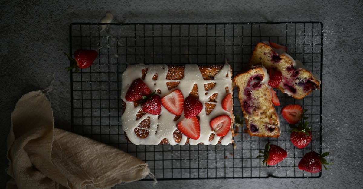 Importing home-baked cake into the EU - Pizza With Sliced Strawberries on White Box Importing home-baked cake into the EU - Pizza With Sliced Strawberries on White Box