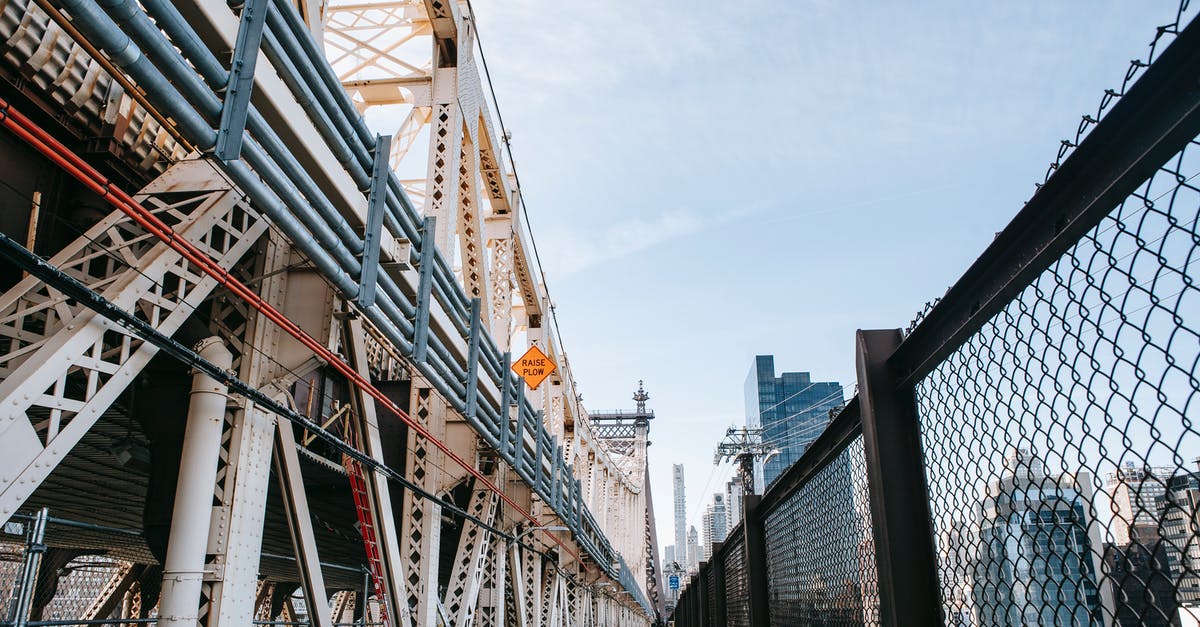 In what states is the left lane only for passing? - Pedestrian lane on Queensboro Bridge In what states is the left lane only for passing? - Pedestrian lane on Queensboro Bridge