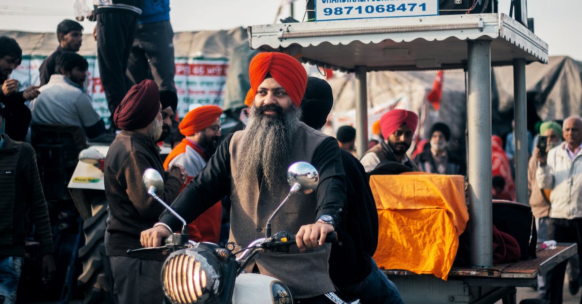 Indian Visa-on-Arrival - People Walking on Street Indian Visa-on-Arrival - People Walking on Street