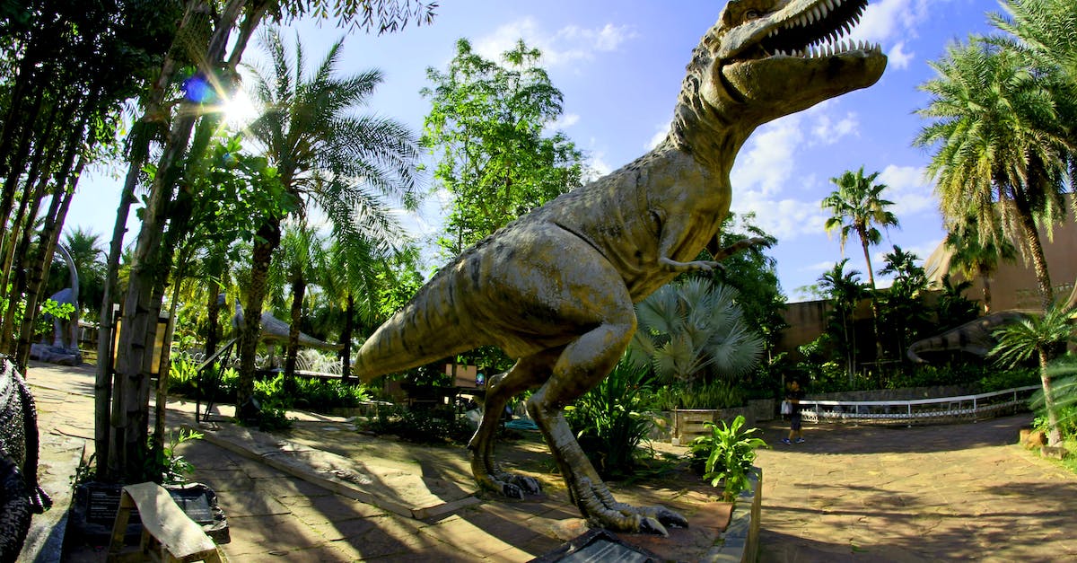 Is Badlands unique or are there similar parks to go Dinosaur fossil hunting? - Dinosaur Statue Is Badlands unique or are there similar parks to go Dinosaur fossil hunting? - Dinosaur Statue