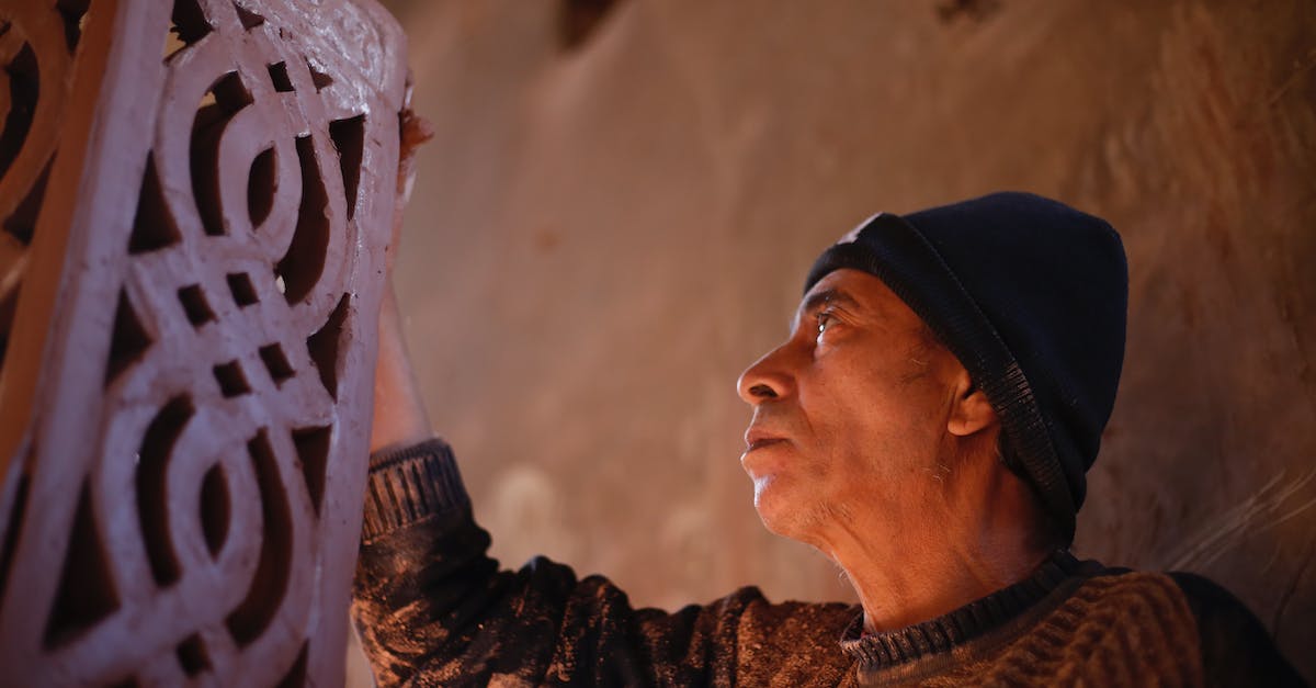 Is it best for Canadians to get an Egyptian visa in advance or at the Cairo airport? - An Artisan Sculpting Clay Is it best for Canadians to get an Egyptian visa in advance or at the Cairo airport? - An Artisan Sculpting Clay