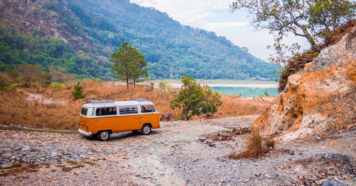 Is it feasible to do the Great Lakes Circle Tour (Lake Michigan) in 3.5 days (Car Trip)? - Photo of Volkswagen Kombi on Unpaved Road Is it feasible to do the Great Lakes Circle Tour (Lake Michigan) in 3.5 days (Car Trip)? - Photo of Volkswagen Kombi on Unpaved Road
