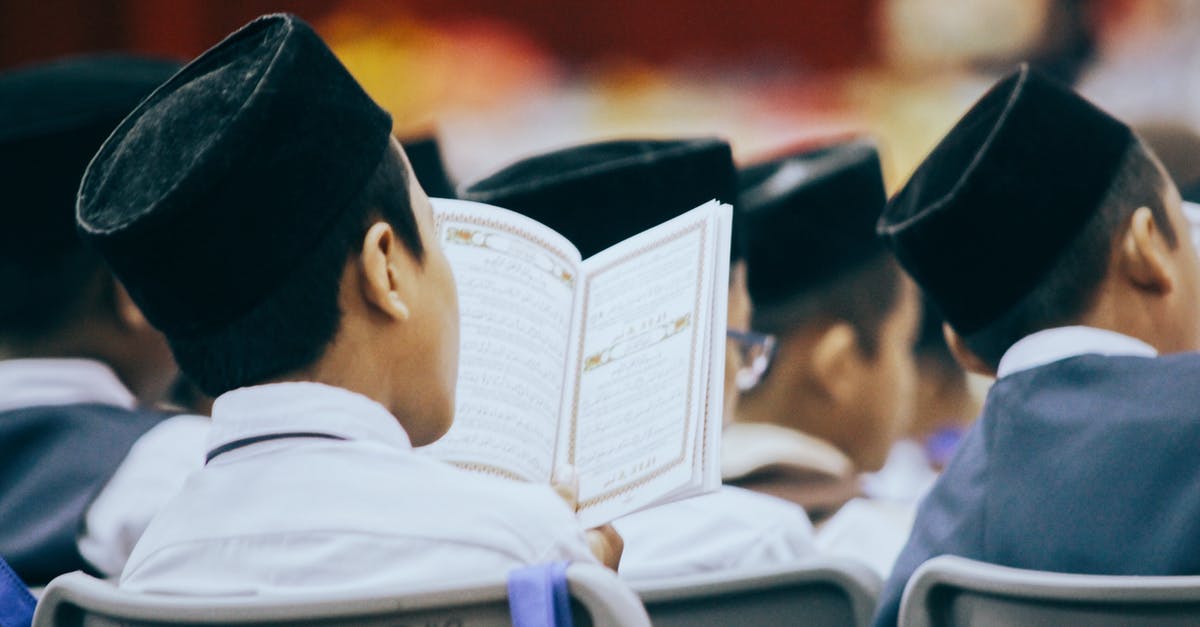 Is it possible to book adjacent seats on a NightJet train? - Photo Of Person Reading Quran Is it possible to book adjacent seats on a NightJet train? - Photo Of Person Reading Quran