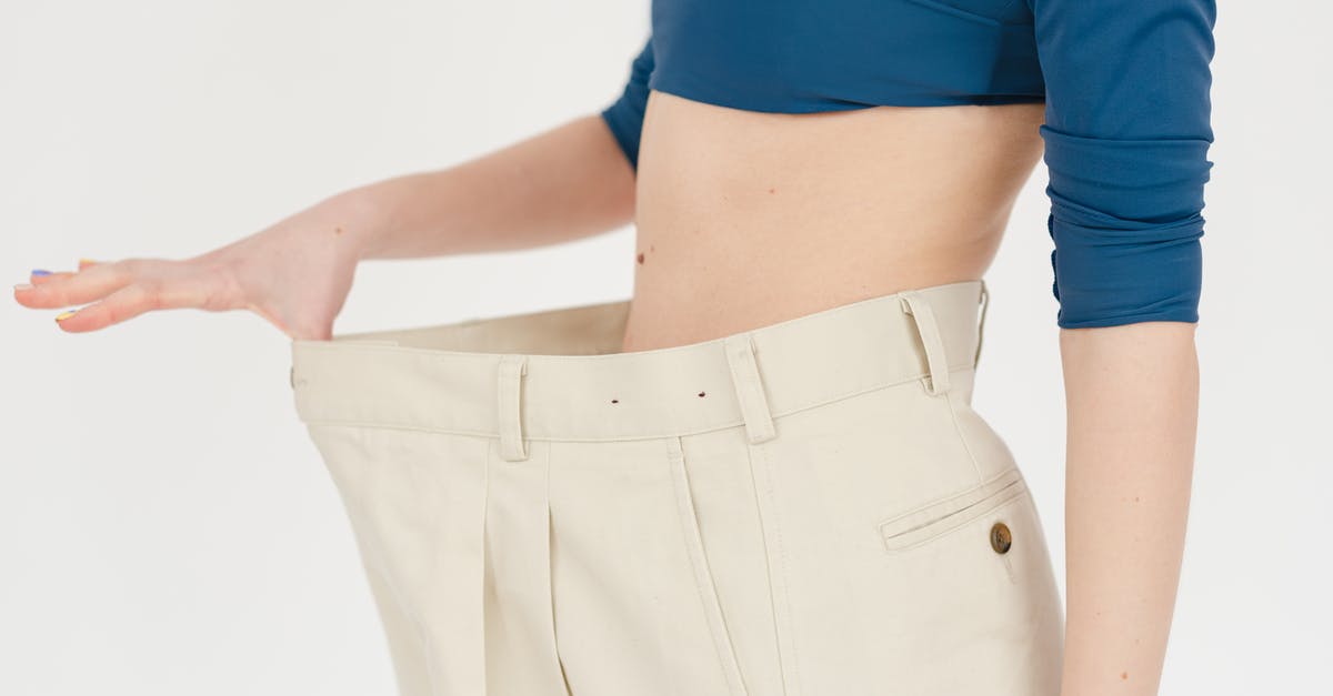 Is it safe to knowingly buy an oversized (67-inch) suitcase? Are size limits enforced? - Crop woman in oversized pants