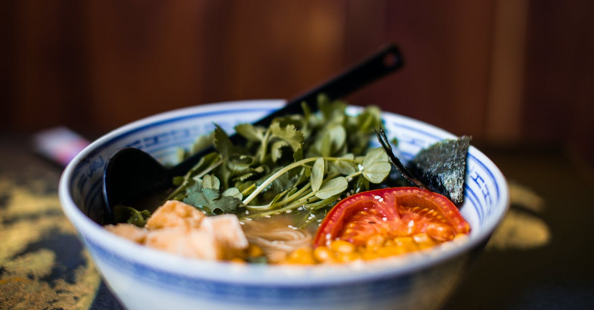 Is there a general clue on whether a flight serves meals? - White Ceramic Bowl With Soup Is there a general clue on whether a flight serves meals? - White Ceramic Bowl With Soup