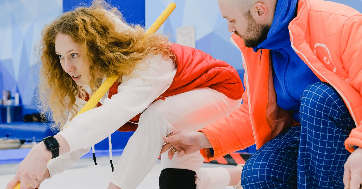 Is there a site that shows the current GPS position of active cruise ships? - Man trainer fixing leg position of woman player in curling Is there a site that shows the current GPS position of active cruise ships? - Man trainer fixing leg position of woman player in curling