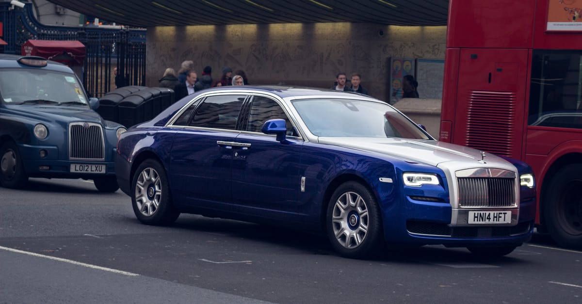 London to Dublin: bus, train, plane, or car rental? - Blue and Silver Rolls Royce Sedan London to Dublin: bus, train, plane, or car rental? - Blue and Silver Rolls Royce Sedan