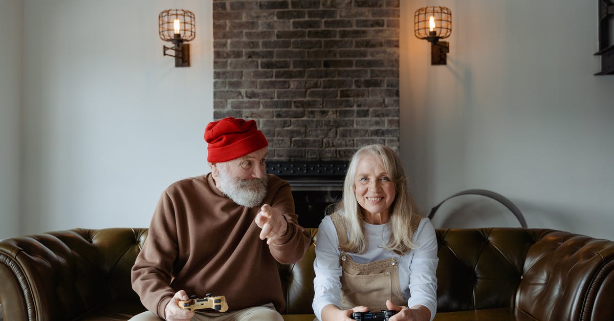 Longer EU stay for retired couple - Man and Woman Playing Video Games Longer EU stay for retired couple - Man and Woman Playing Video Games