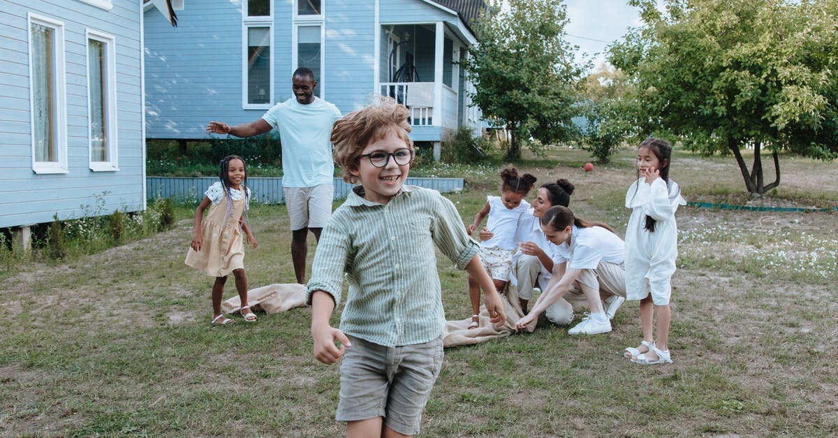 Non-'adult' activities in Austin (USA) for a bachelor party [closed] - Kids Playing in the Backyard