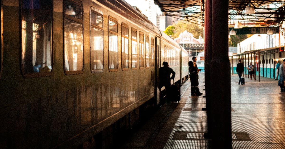 Offline multi-city International public transport app? - Passengers on platform next to train Offline multi-city International public transport app? - Passengers on platform next to train