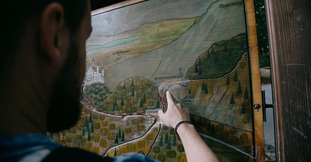 Painting location identification - Crop traveler at wooden mountain picture Painting location identification - Crop traveler at wooden mountain picture